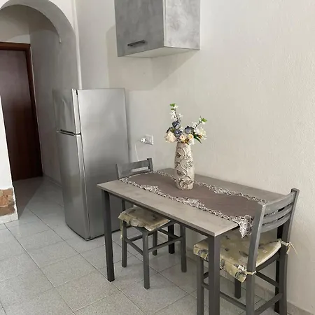 The Yellow House בית נופש קוורטוצ'ו